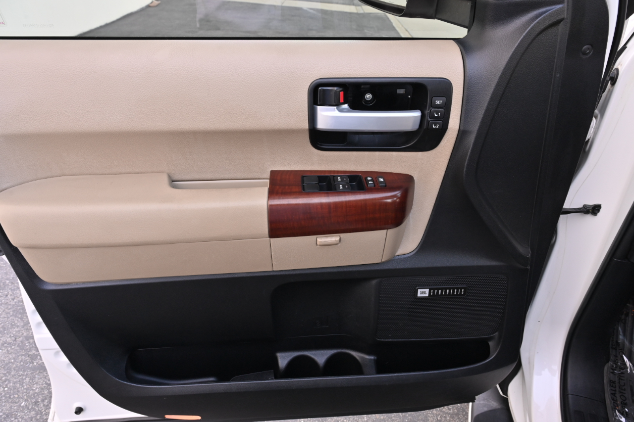 Toyota Sequoia  2014