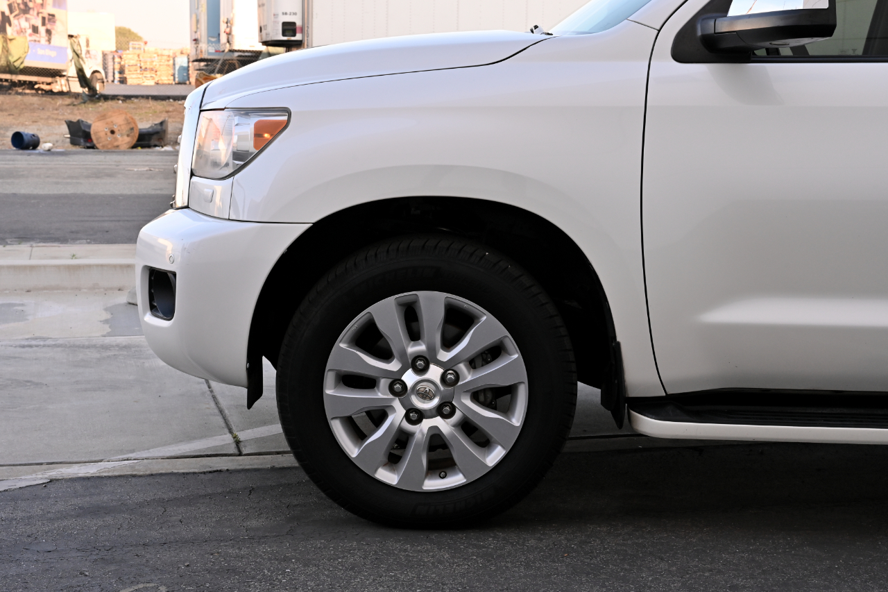 Toyota Sequoia  2014