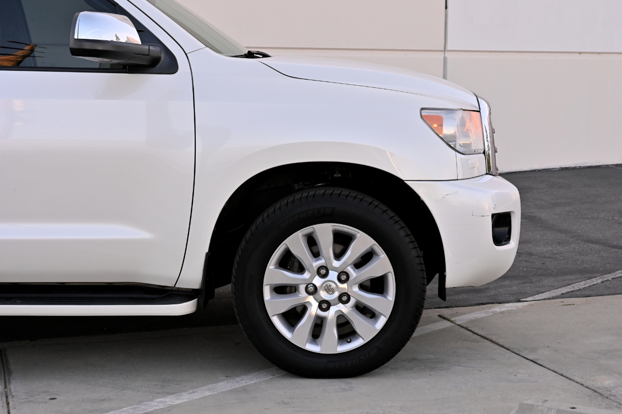 Toyota Sequoia  2014