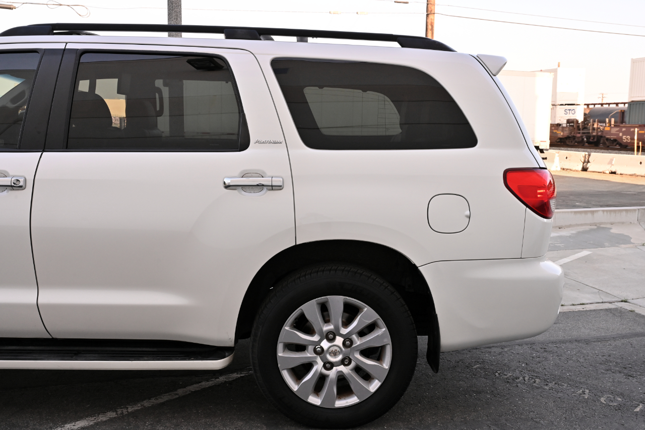Toyota Sequoia  2014