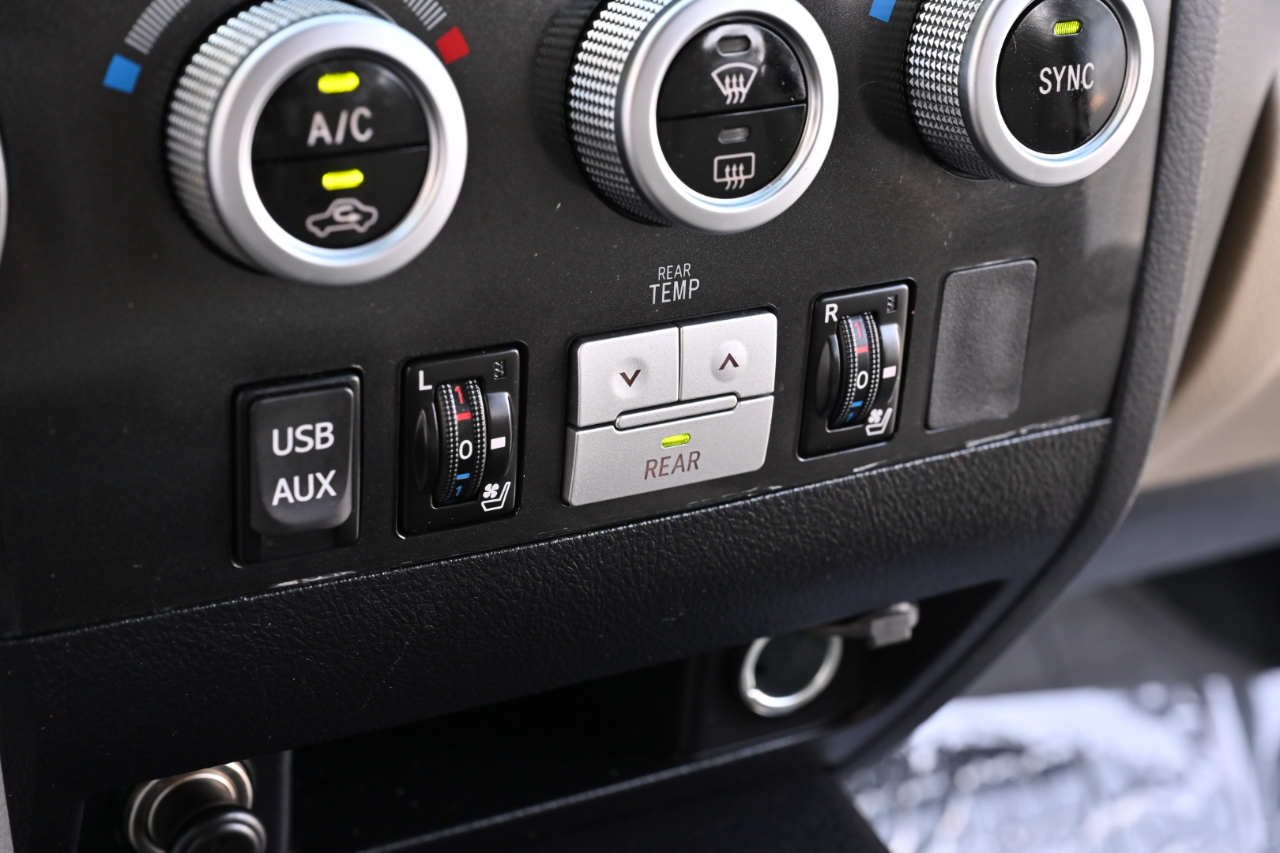 Toyota Sequoia  2014