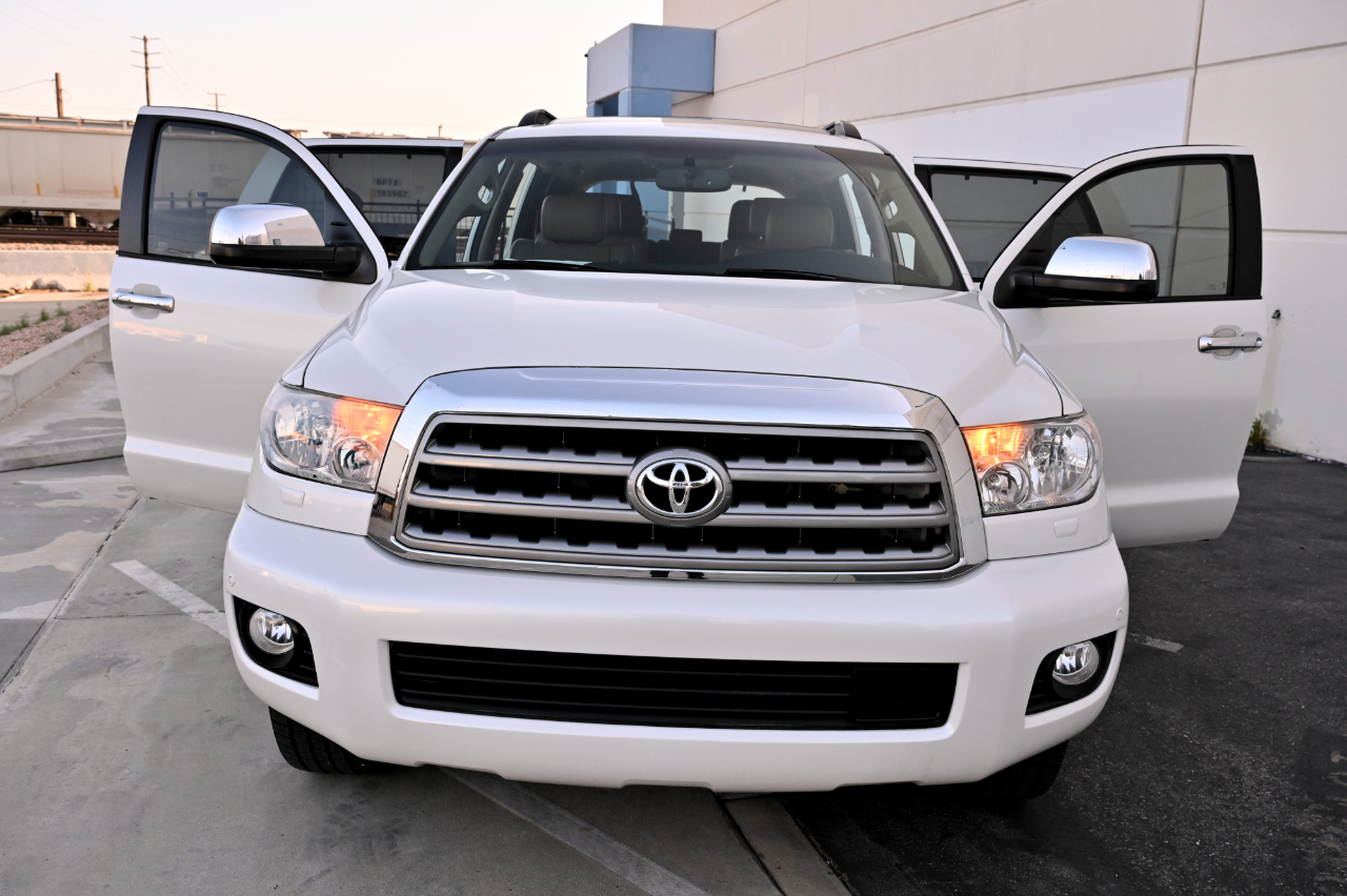 Toyota Sequoia  2014
