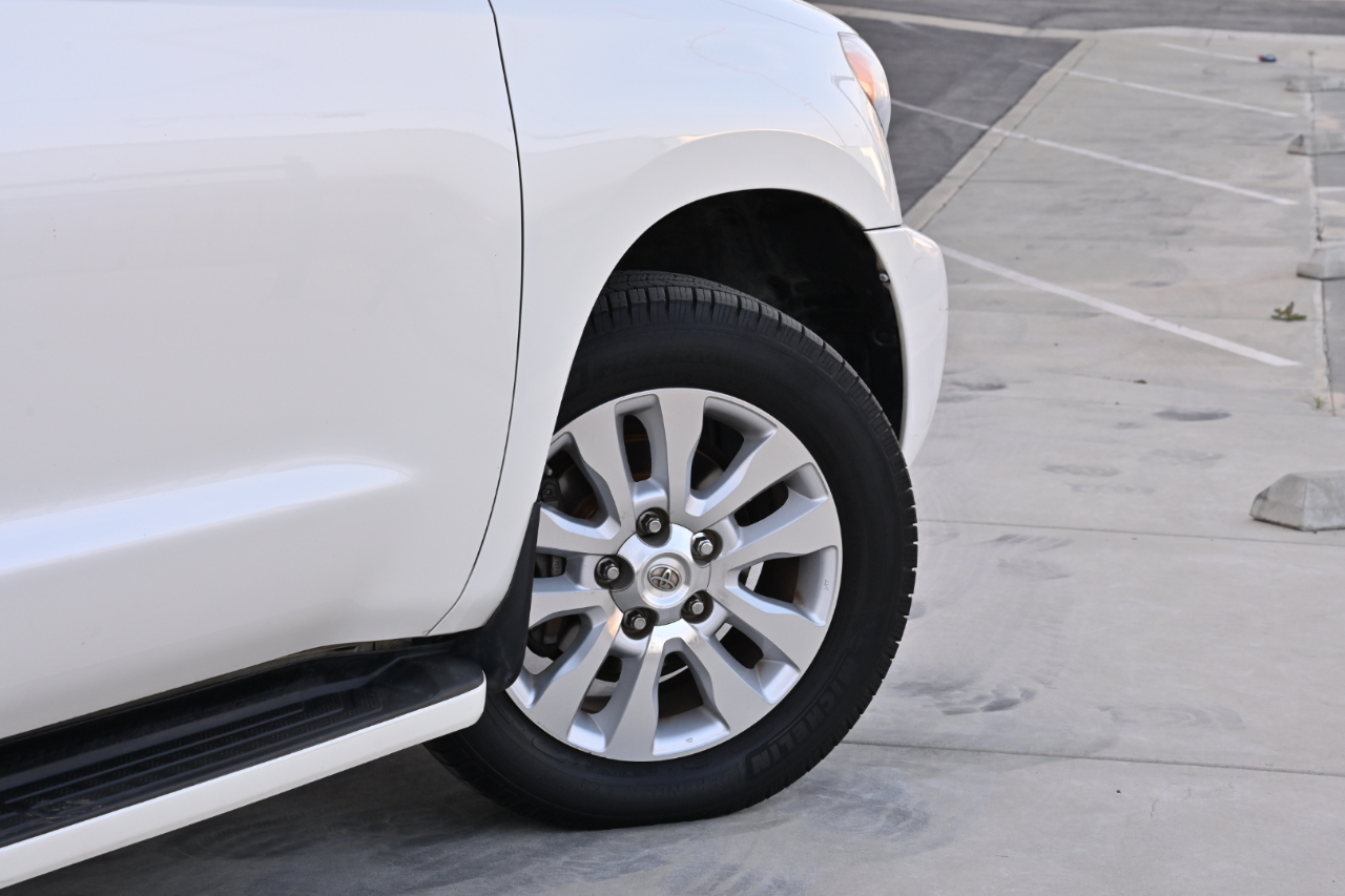 Toyota Sequoia  2014