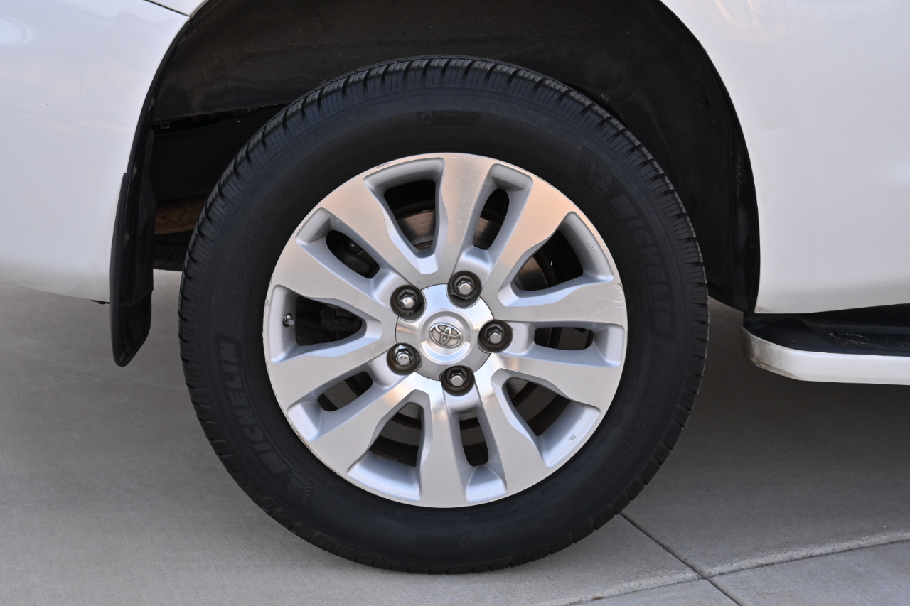 Toyota Sequoia  2014