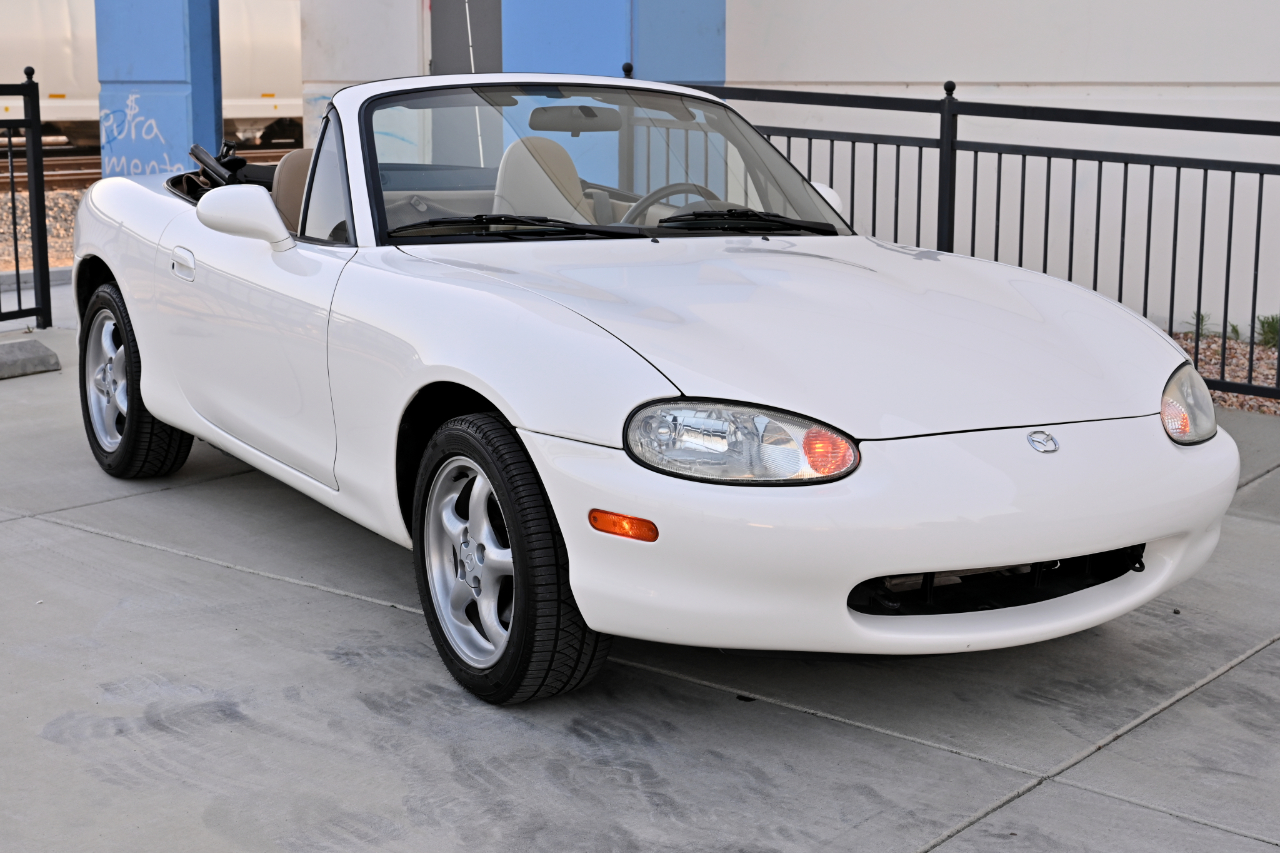 Mazda MX-5 Miata  1999