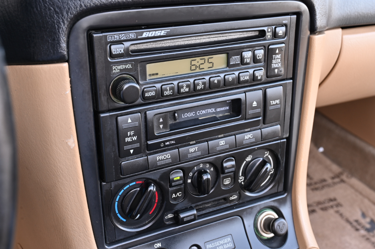 Mazda MX-5 Miata  1999