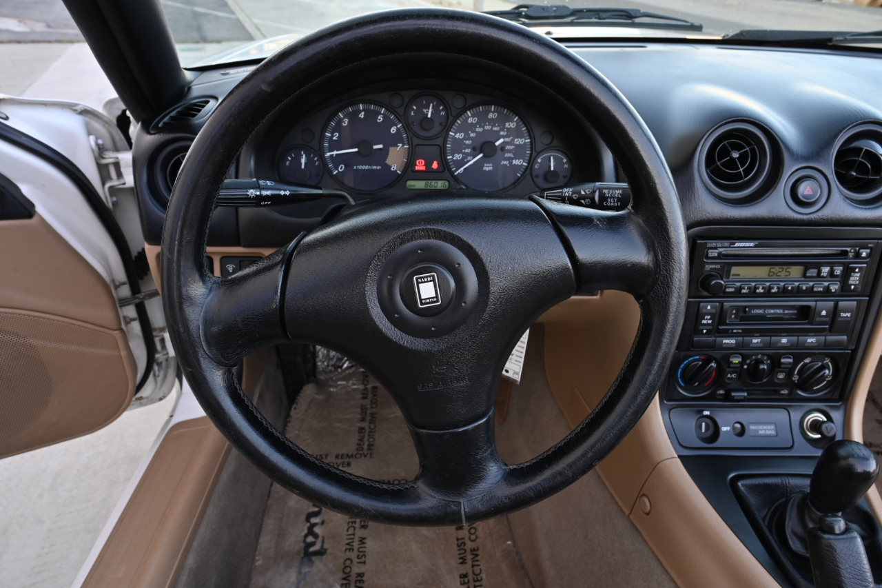 Mazda MX-5 Miata  1999