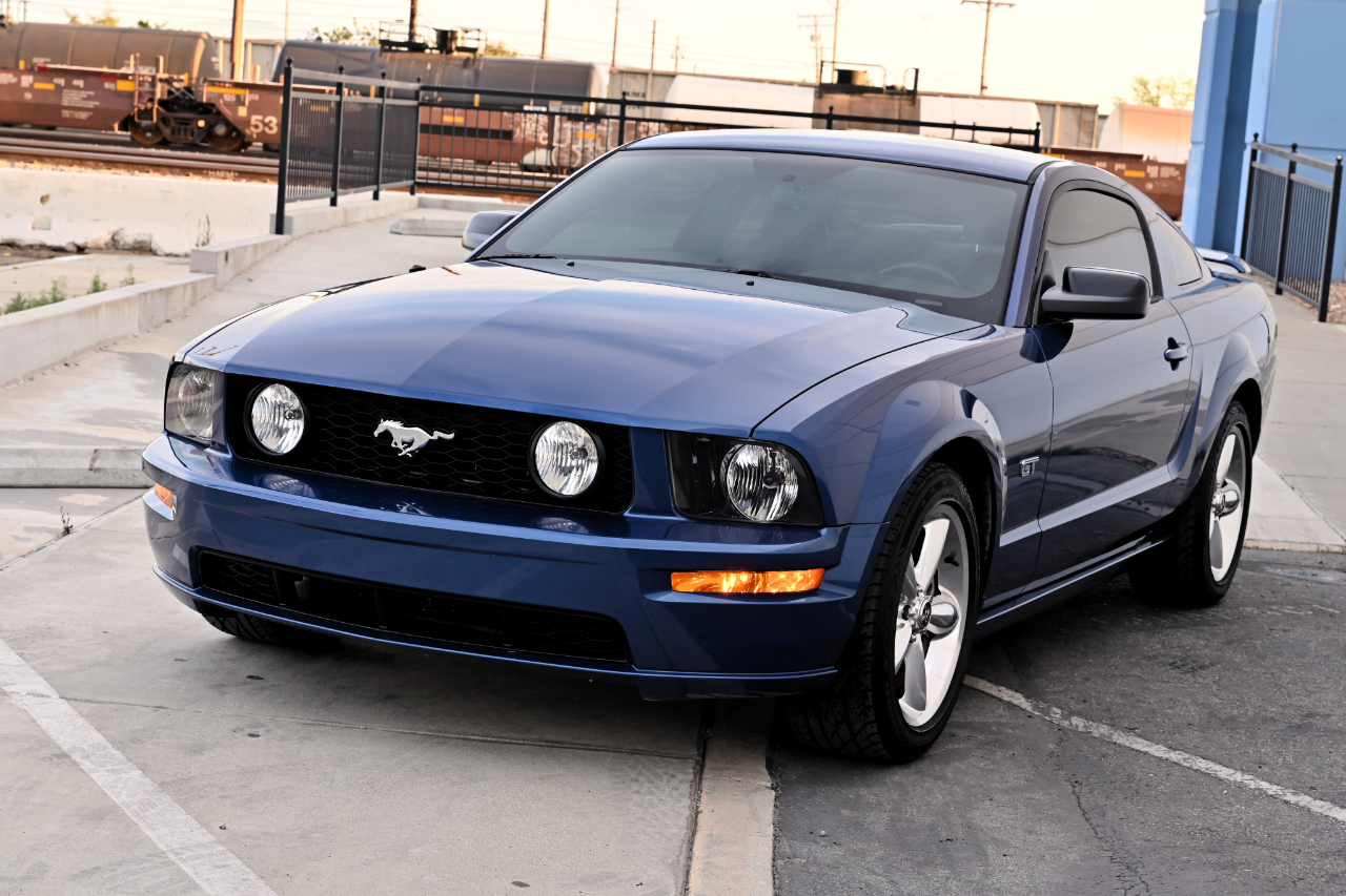 Ford Mustang GT Premium Coupe 2006