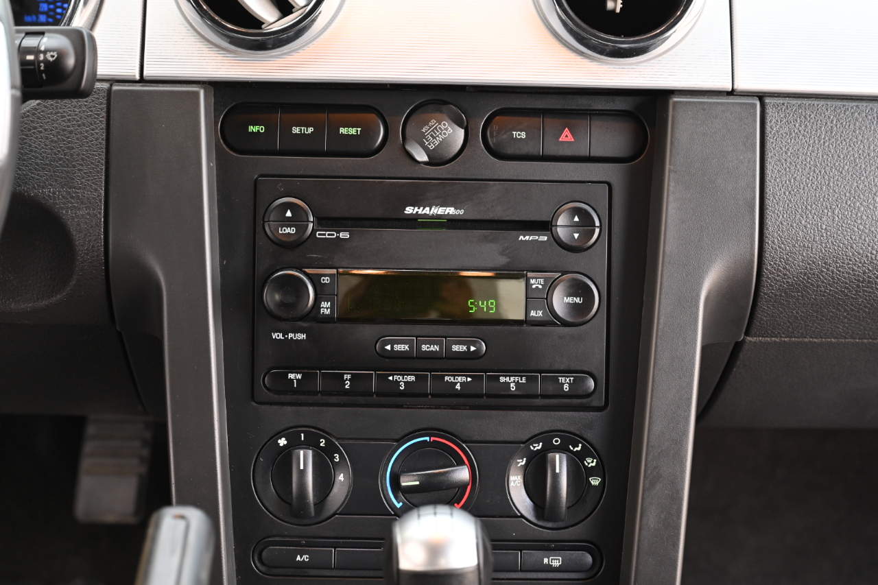 Ford Mustang GT Premium Coupe 2006