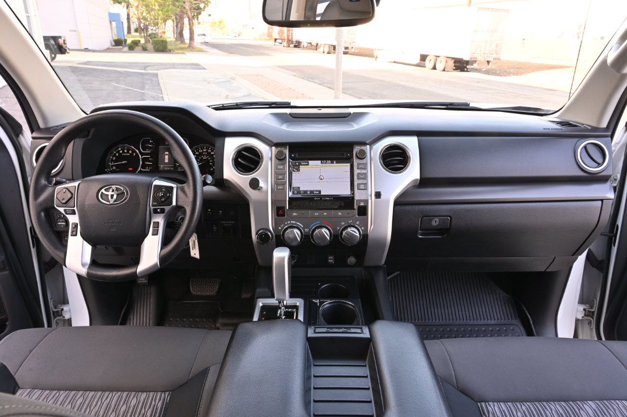 Toyota Tundra 4WD  2018