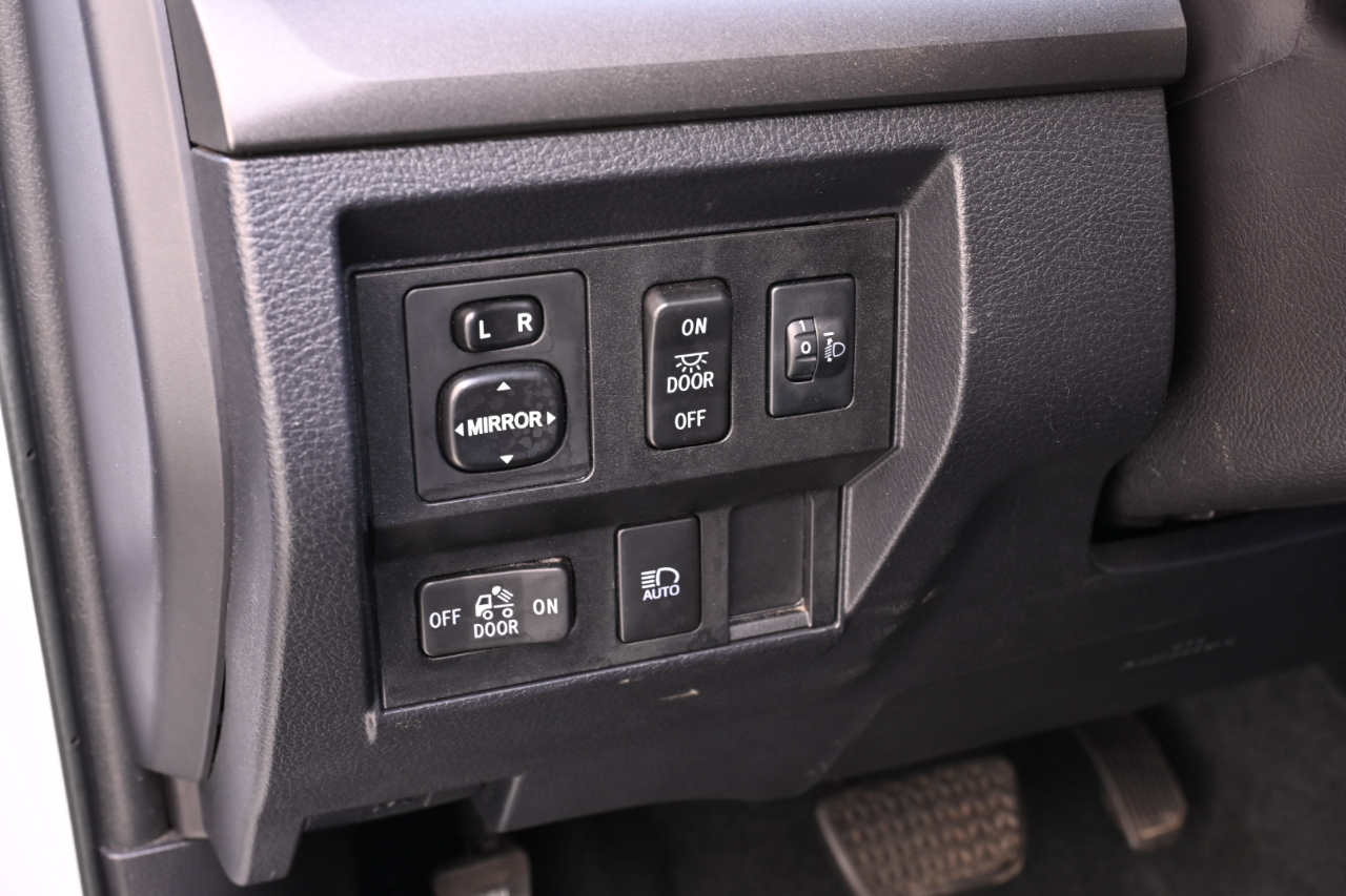 Toyota Tundra 4WD  2018