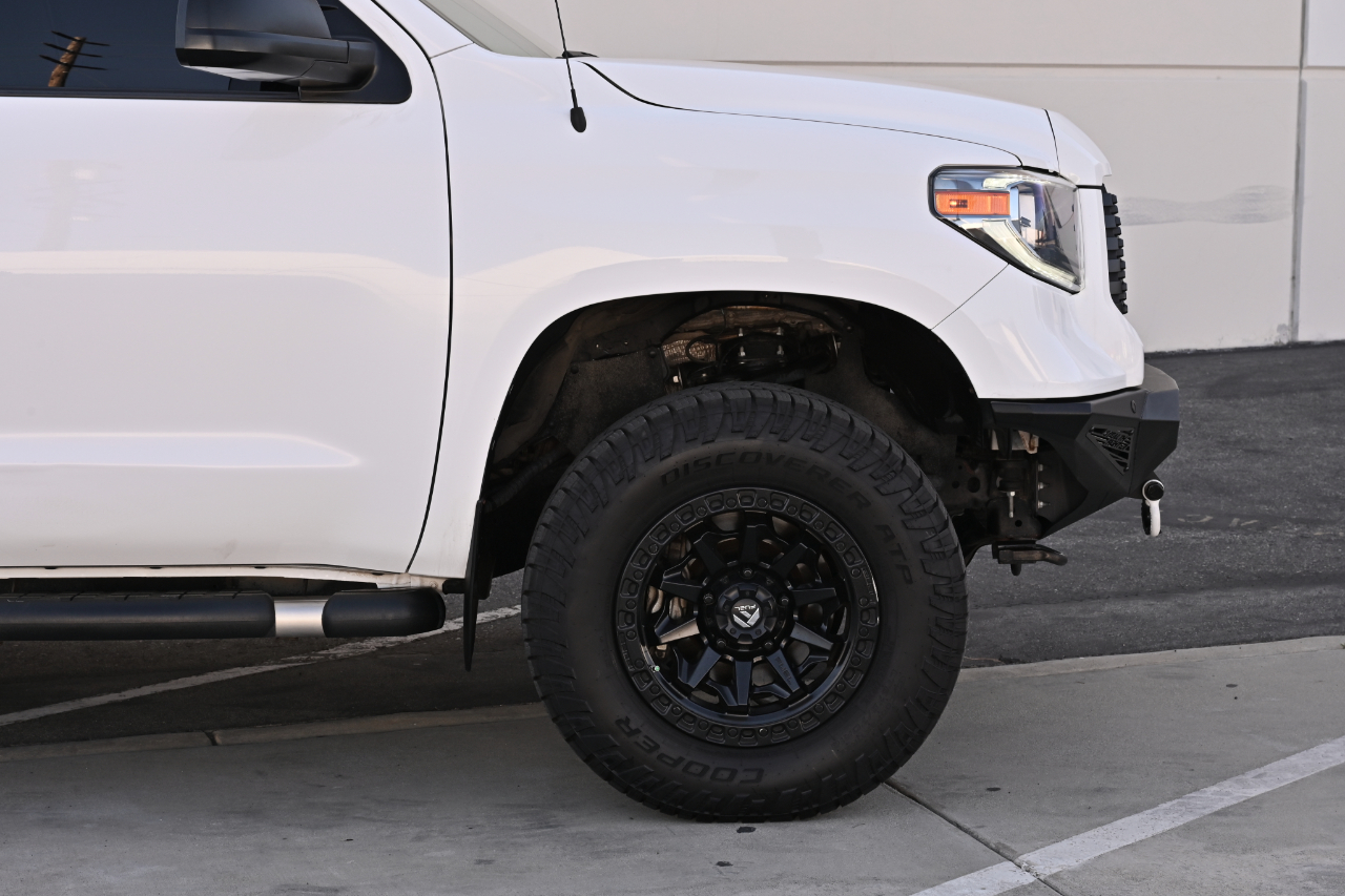 Toyota Tundra 4WD  2018