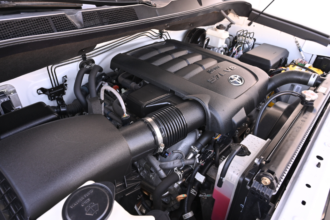 Toyota Tundra 4WD  2018