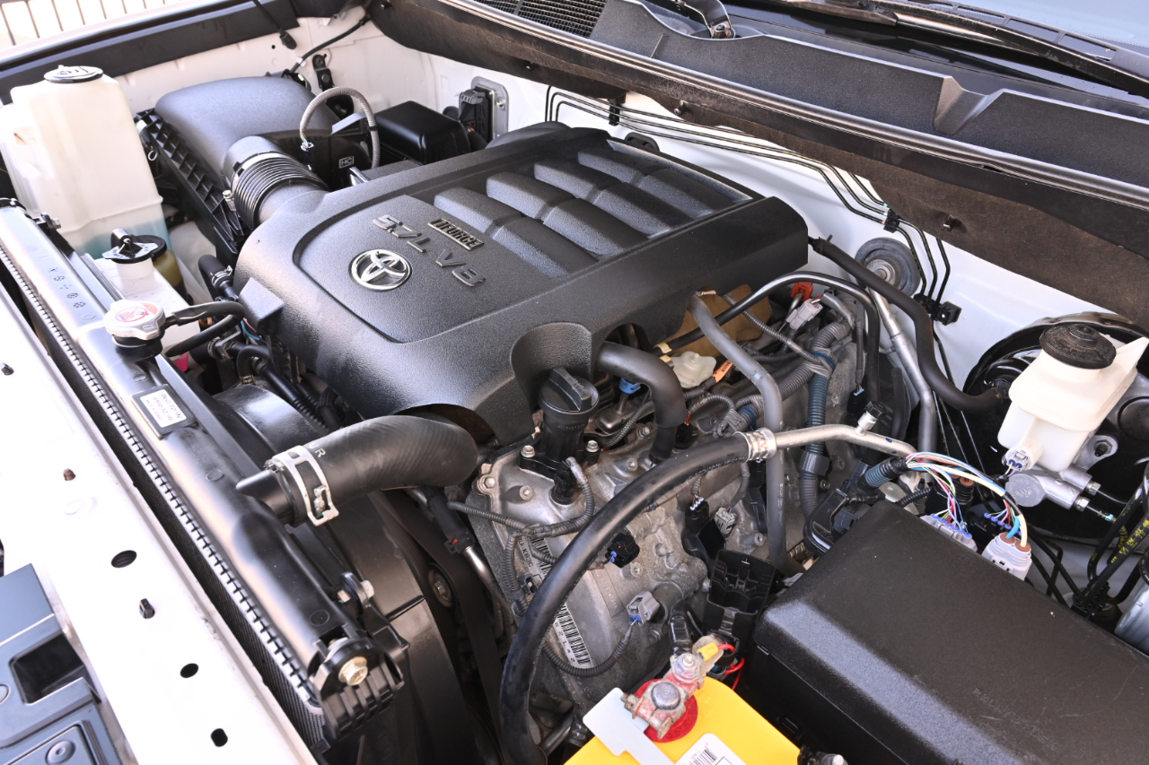 Toyota Tundra 4WD  2018