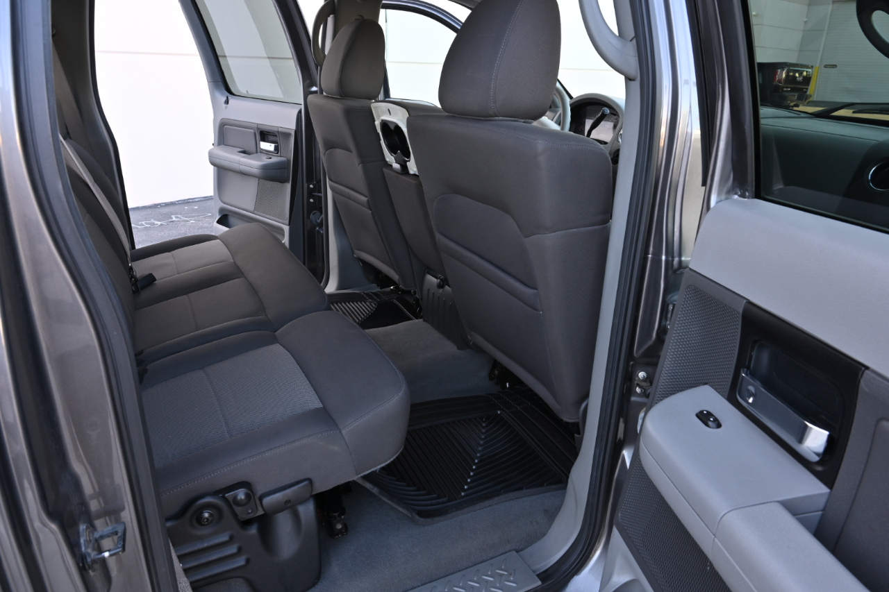 Ford F-150 SuperCrew 139" XLT 2006