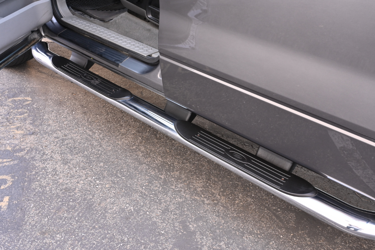 Ford F-150 SuperCrew 139" XLT 2006