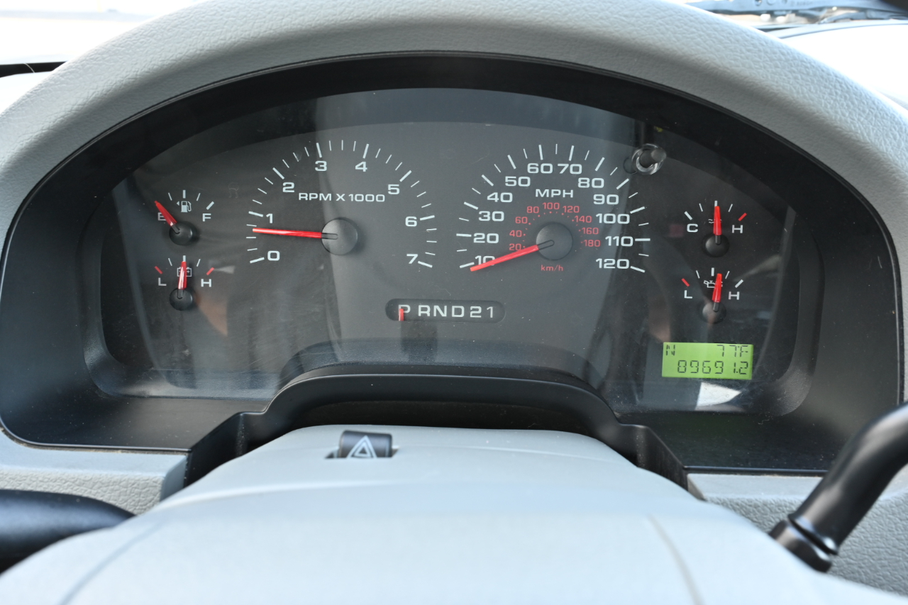 Ford F-150 SuperCrew 139" XLT 2006