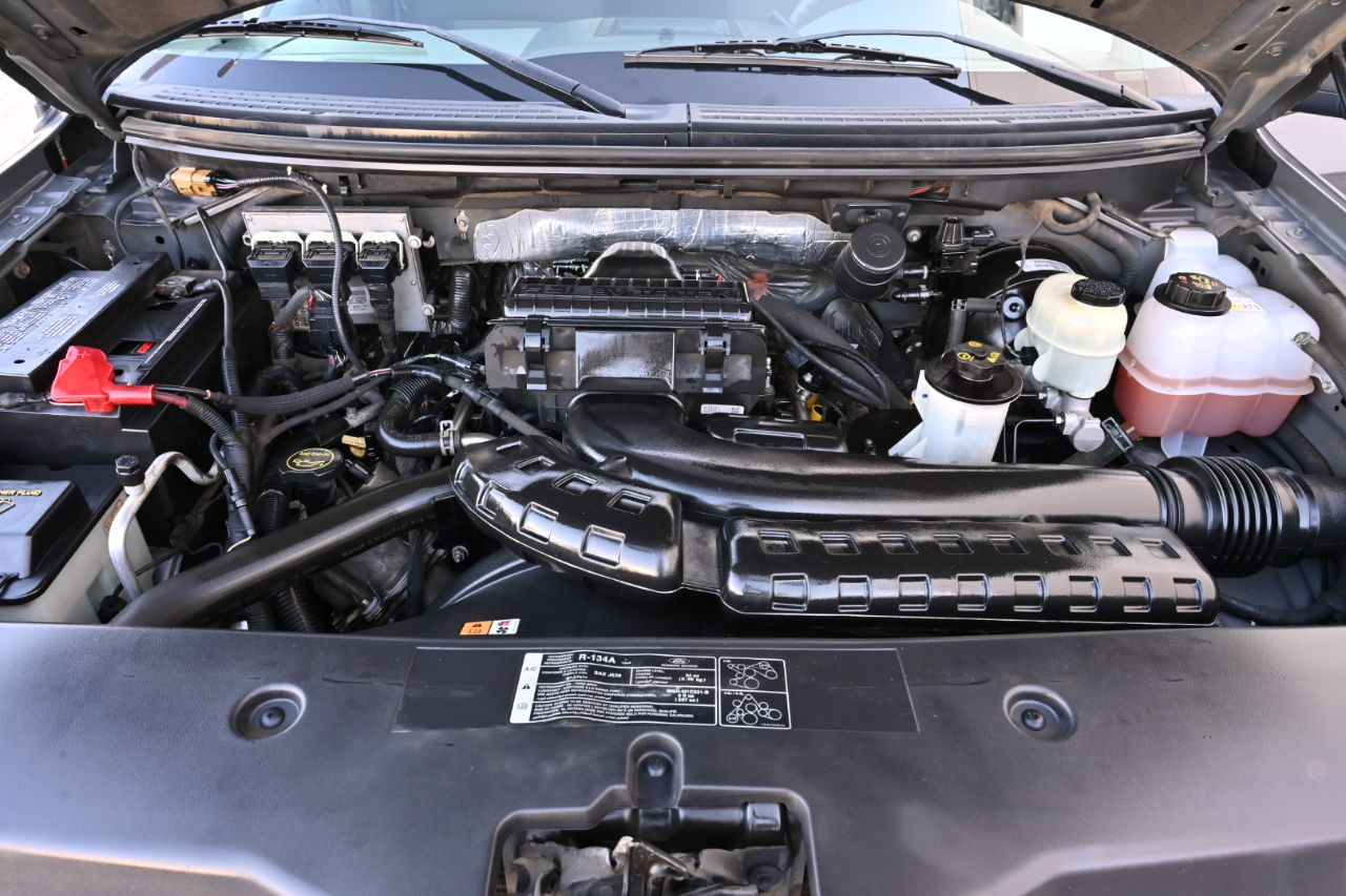 Ford F-150 SuperCrew 139" XLT 2006