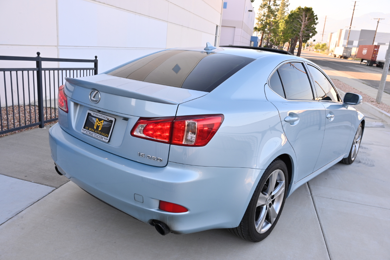 Lexus IS 250  2011
