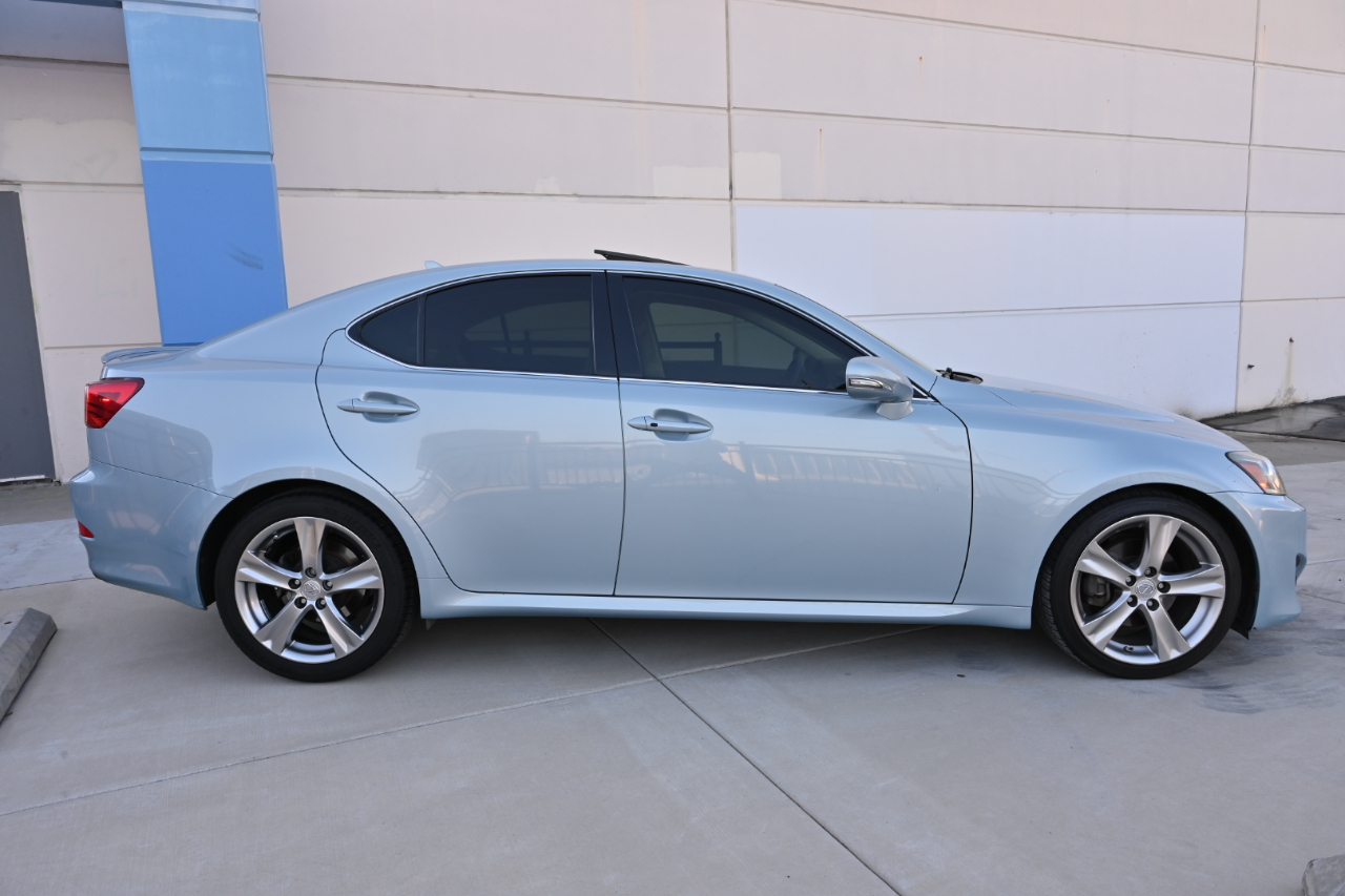 Lexus IS 250  2011