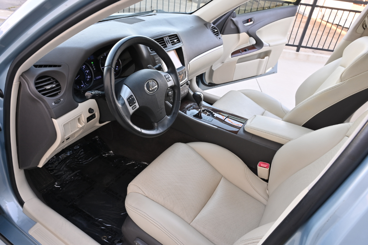 Lexus IS 250  2011