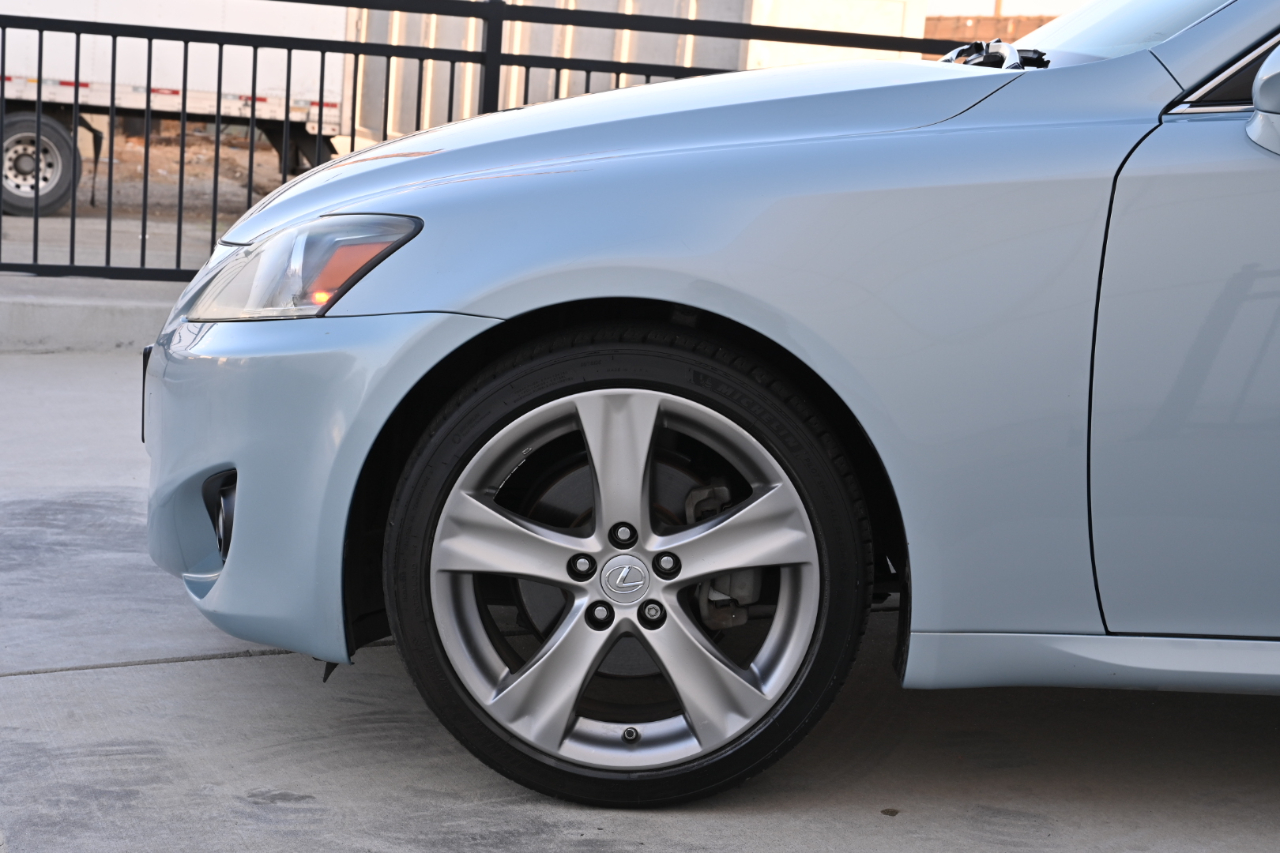 Lexus IS 250  2011