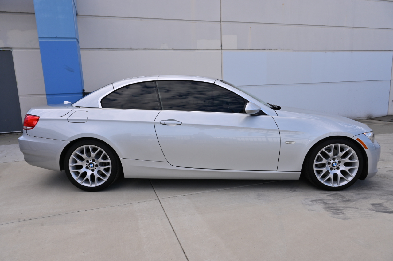 BMW 3 Series 328i Convertible 2009