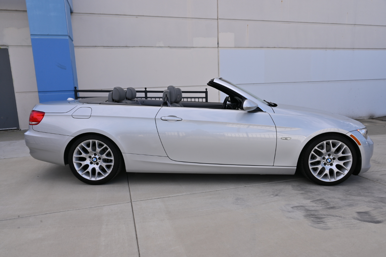 BMW 3 Series 328i Convertible 2009
