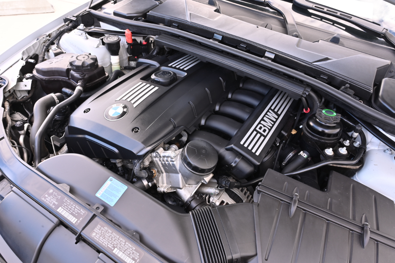 BMW 3 Series 328i Convertible 2009