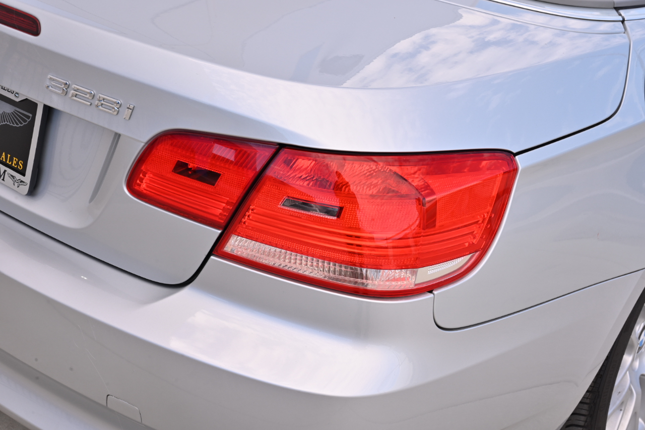 BMW 3 Series 328i Convertible 2009