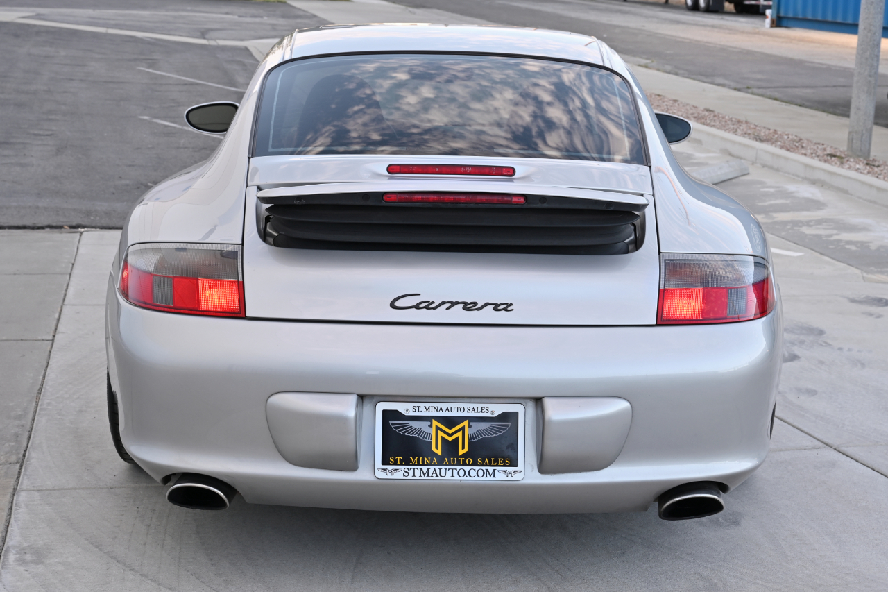 Porsche 911 Carrera  2002