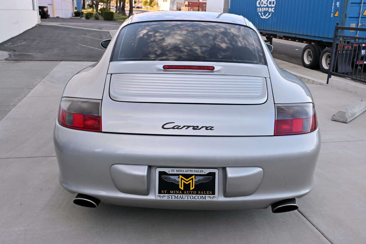 Porsche 911 Carrera  2002