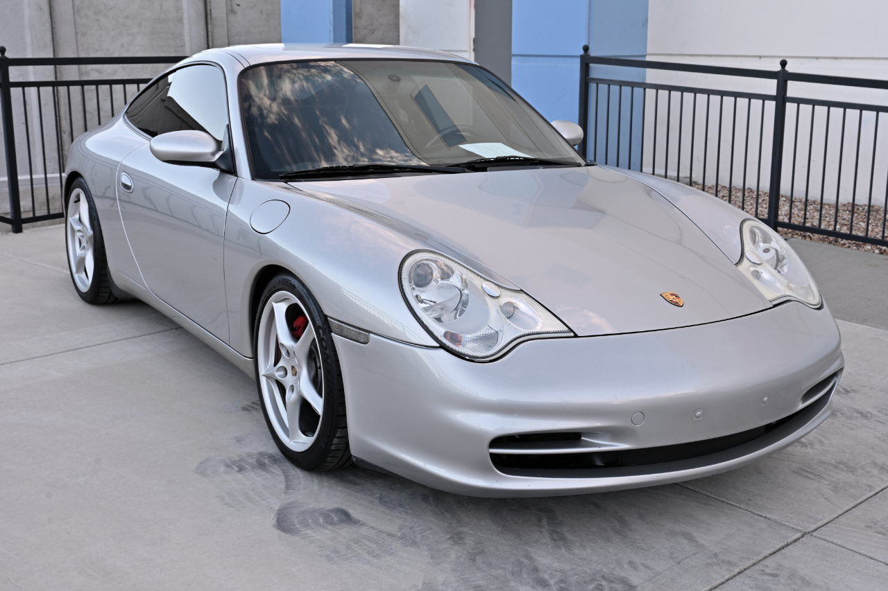 Porsche 911 Carrera  2002