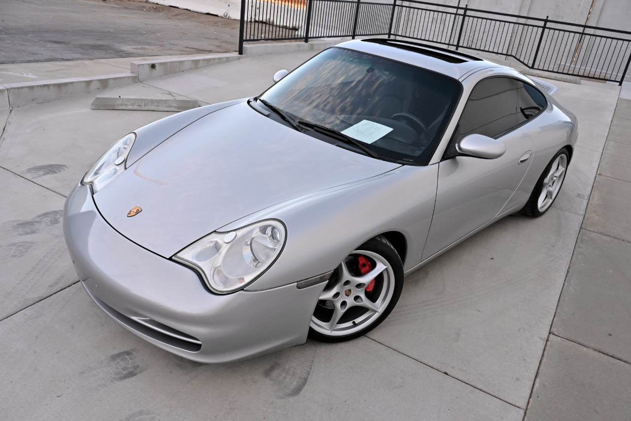 Porsche 911 Carrera  2002