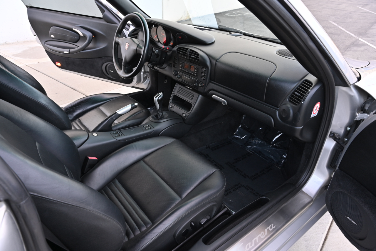 Porsche 911 Carrera  2002