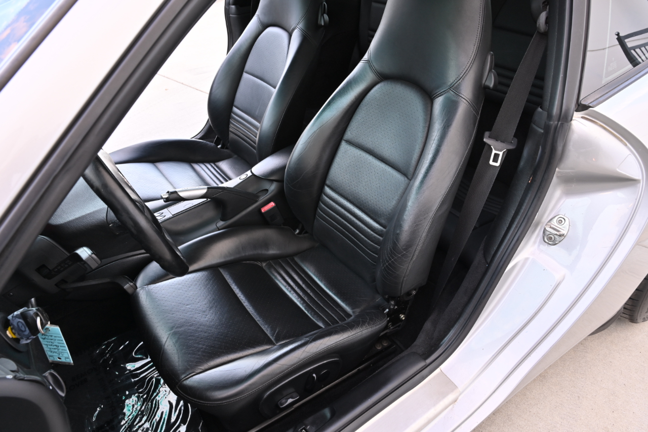 Porsche 911 Carrera  2002