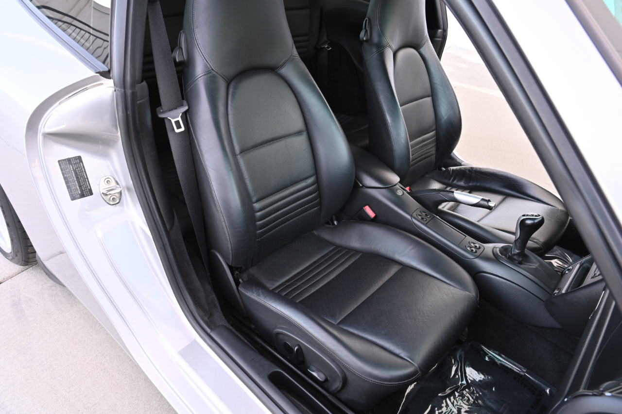 Porsche 911 Carrera  2002