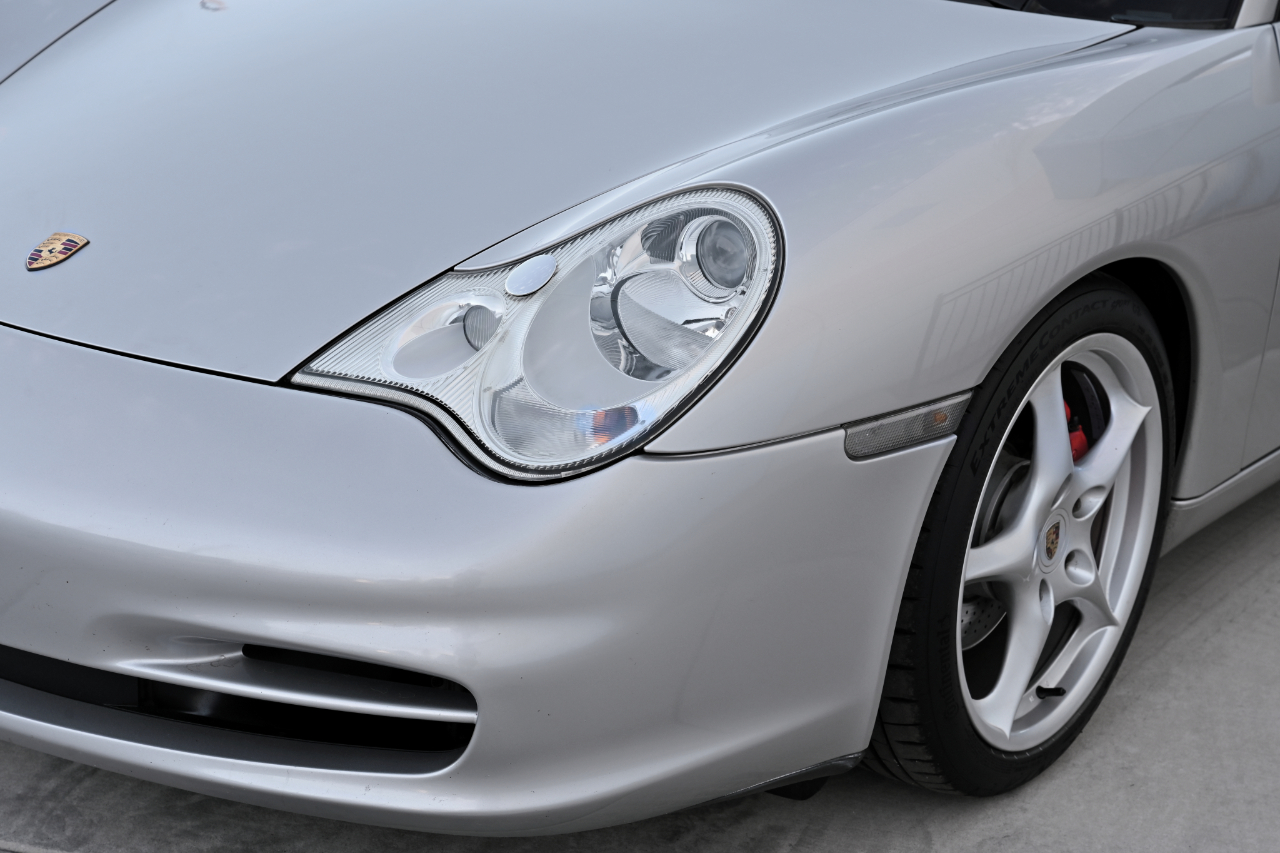 Porsche 911 Carrera  2002