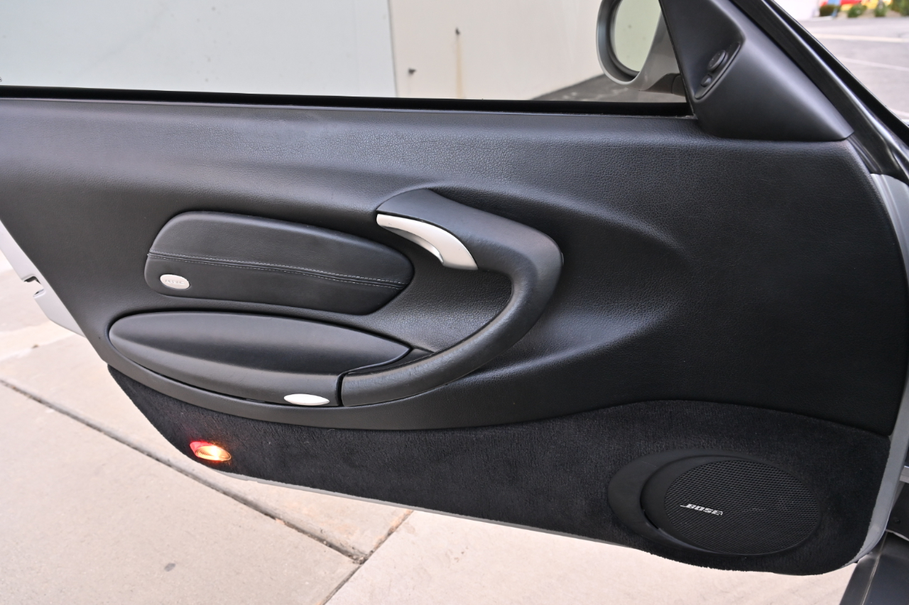 Porsche 911 Carrera  2002