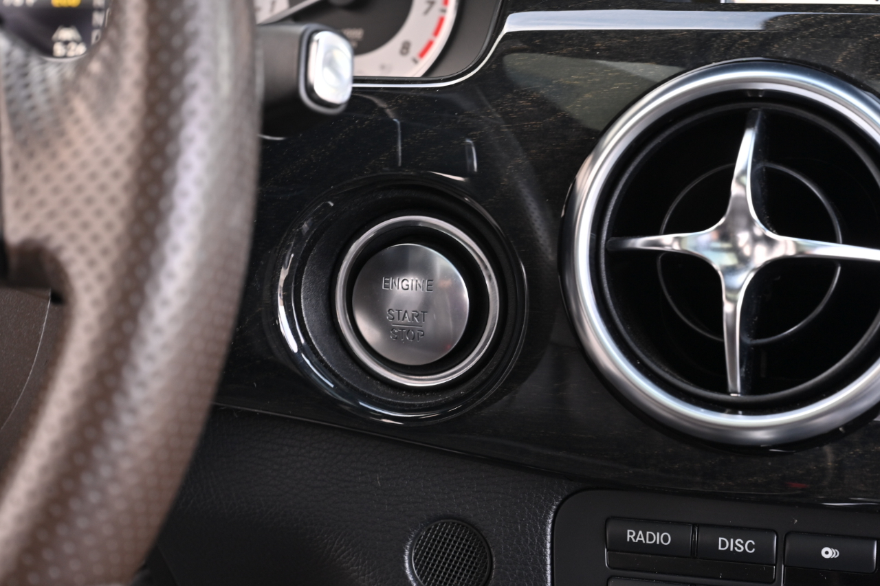 Mercedes-Benz GLK-Class  2013