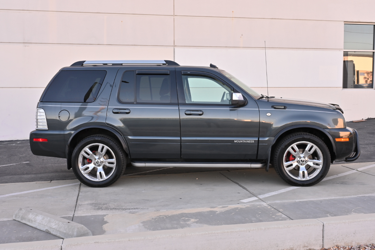 Mercury Mountaineer AWD 4dr Premier 2010