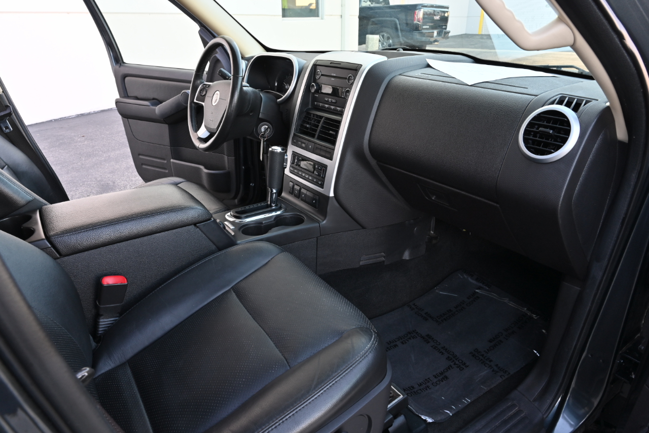 Mercury Mountaineer AWD 4dr Premier 2010
