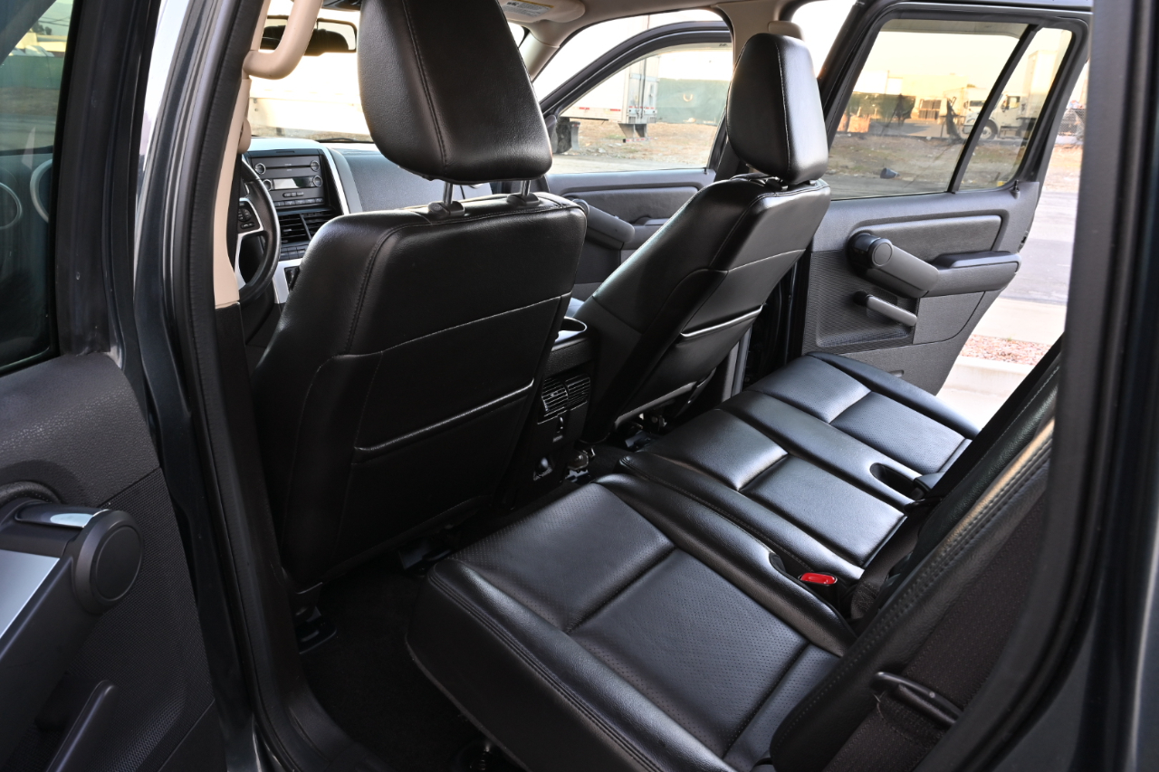 Mercury Mountaineer AWD 4dr Premier 2010