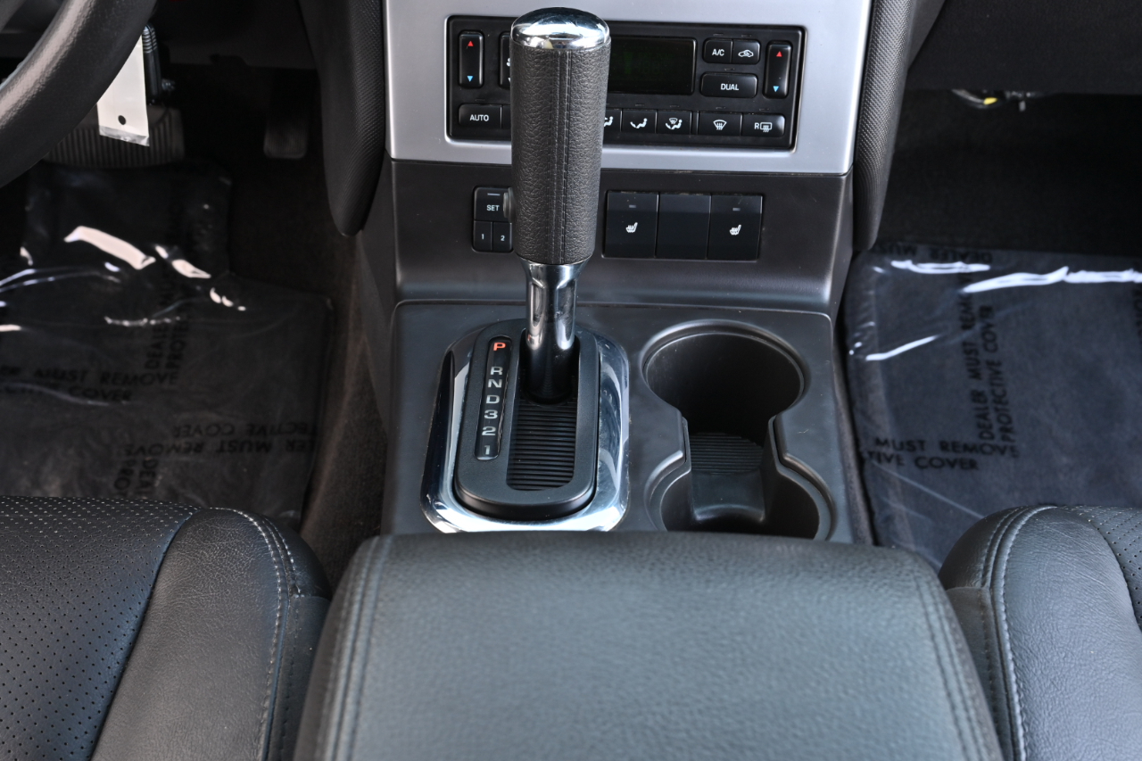 Mercury Mountaineer AWD 4dr Premier 2010