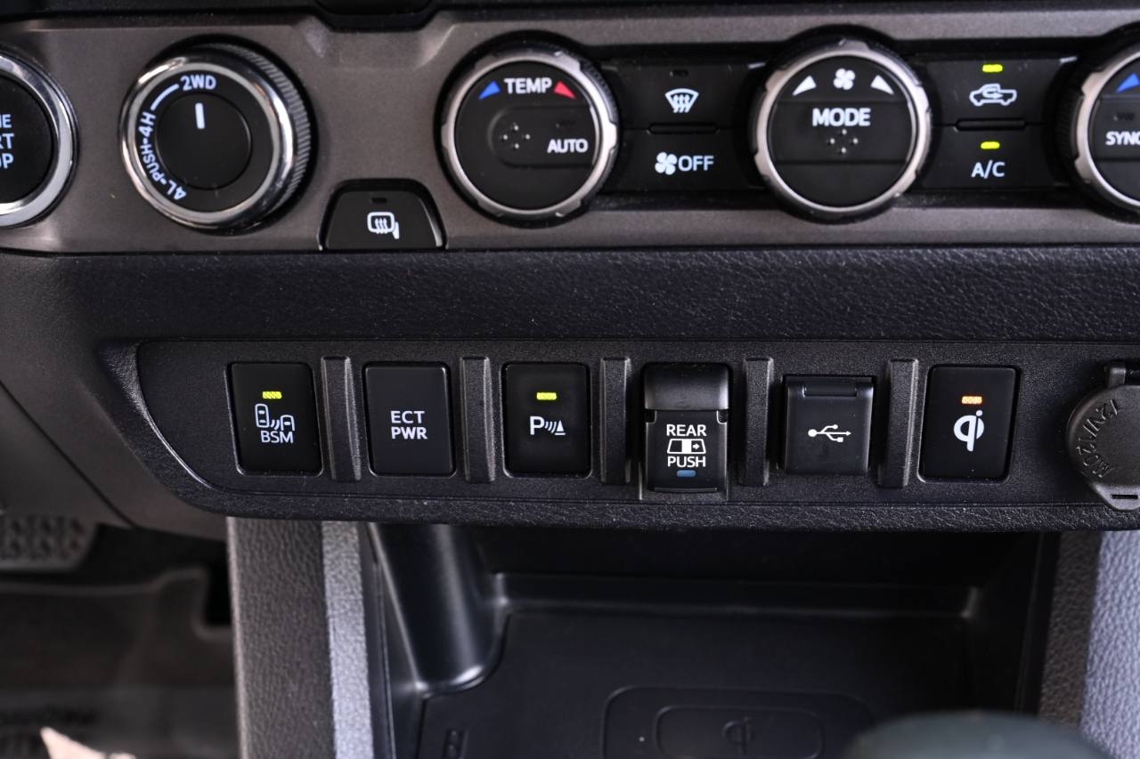 Toyota Tacoma 4WD  2021