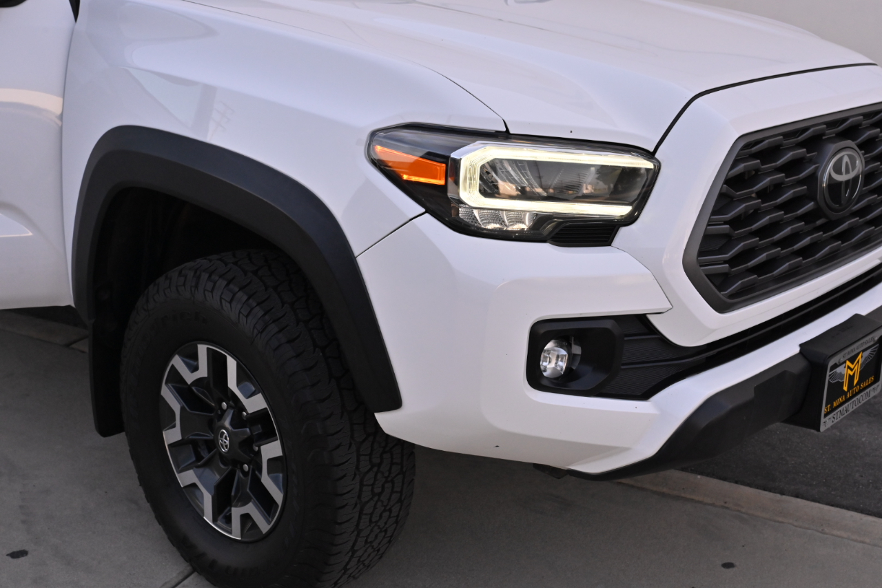 Toyota Tacoma 4WD  2021