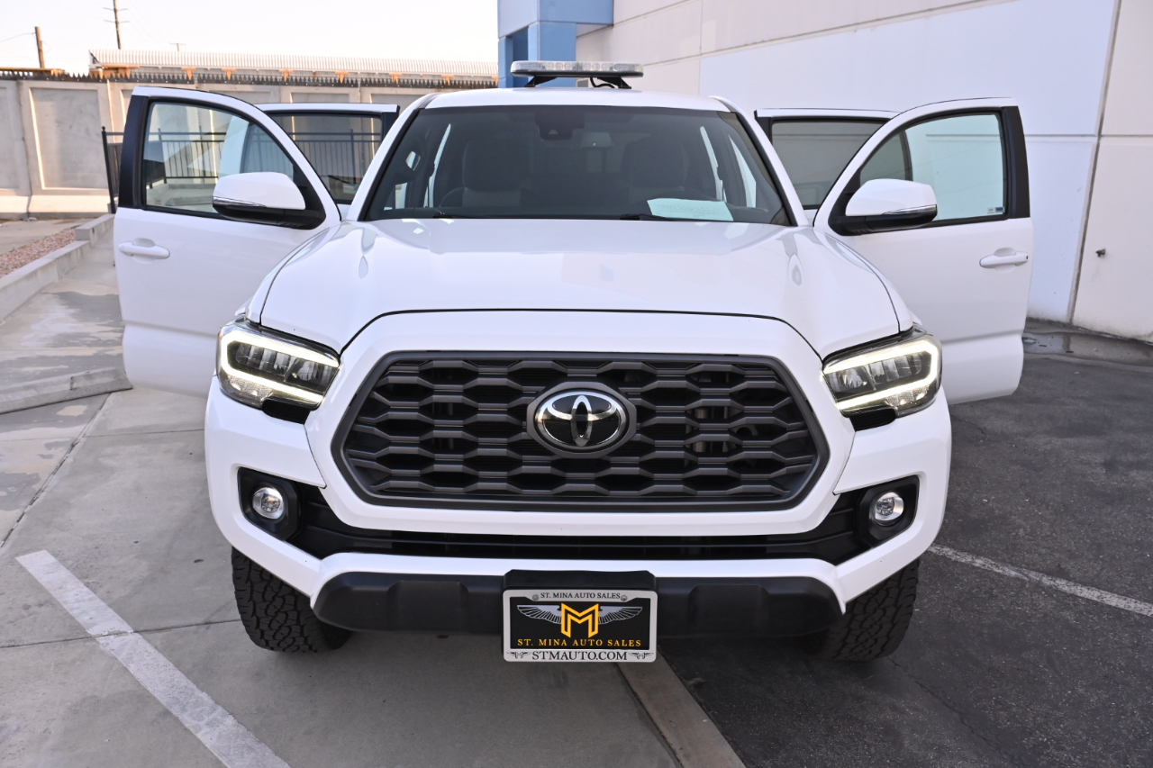 Toyota Tacoma 4WD  2021