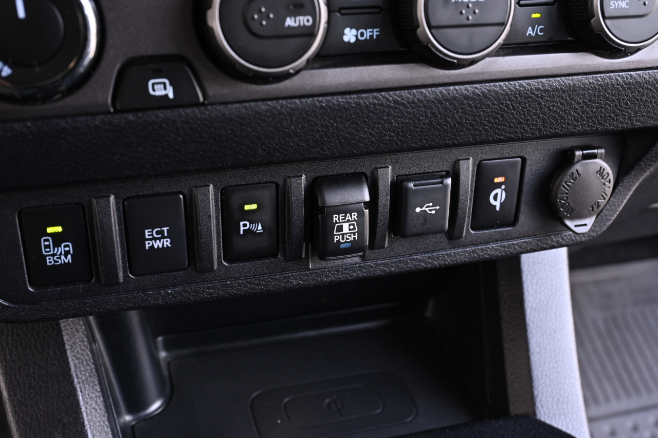 Toyota Tacoma 4WD  2021