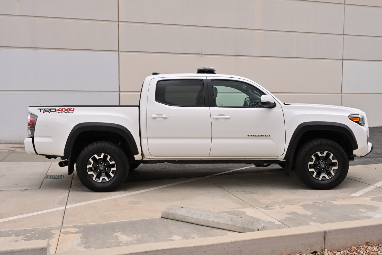 Toyota Tacoma 4WD  2021