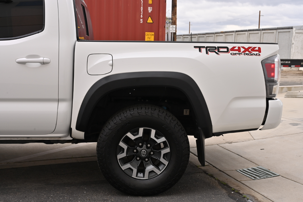 Toyota Tacoma 4WD  2021